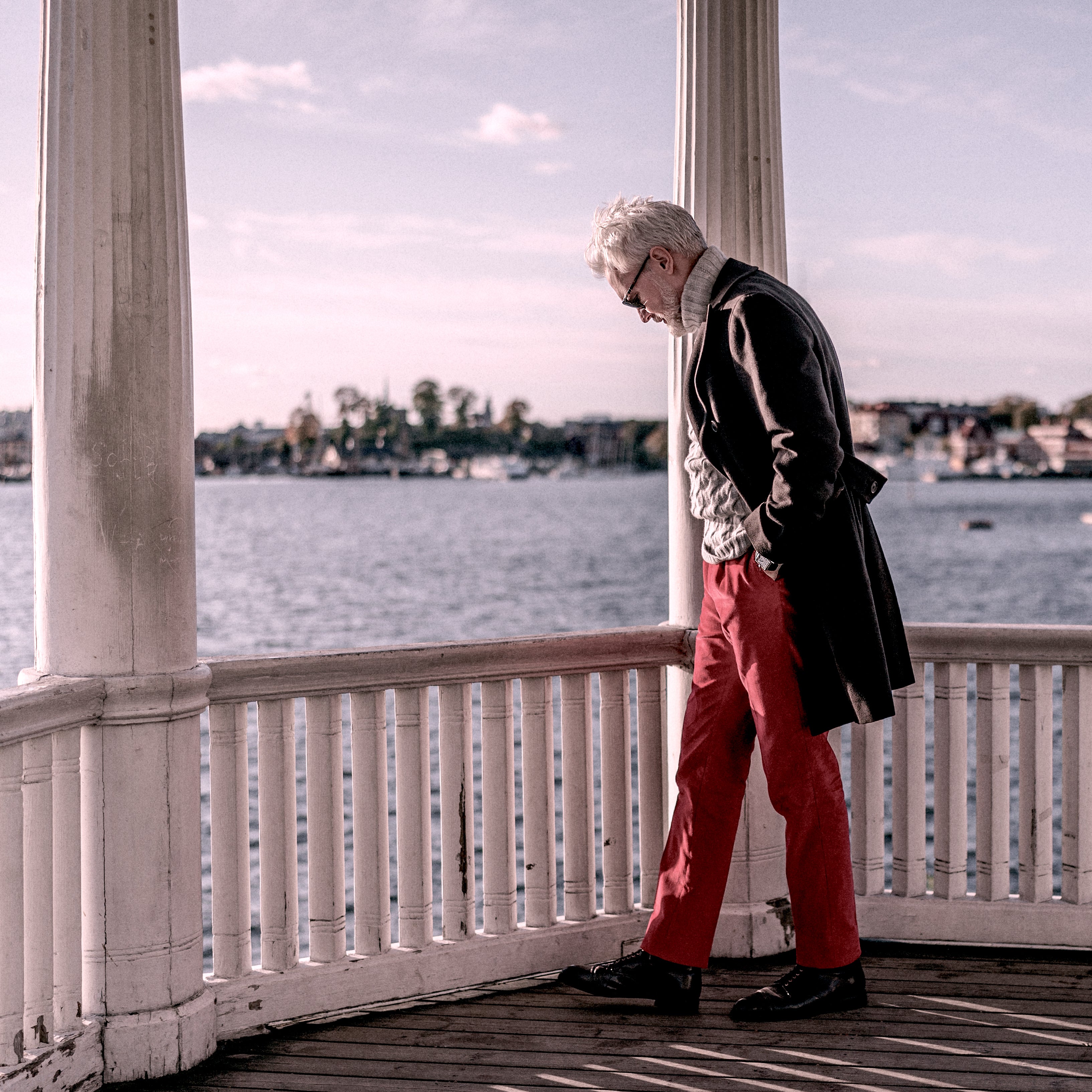 Pantaloni in velluto a coste Bordeaux a coste medie