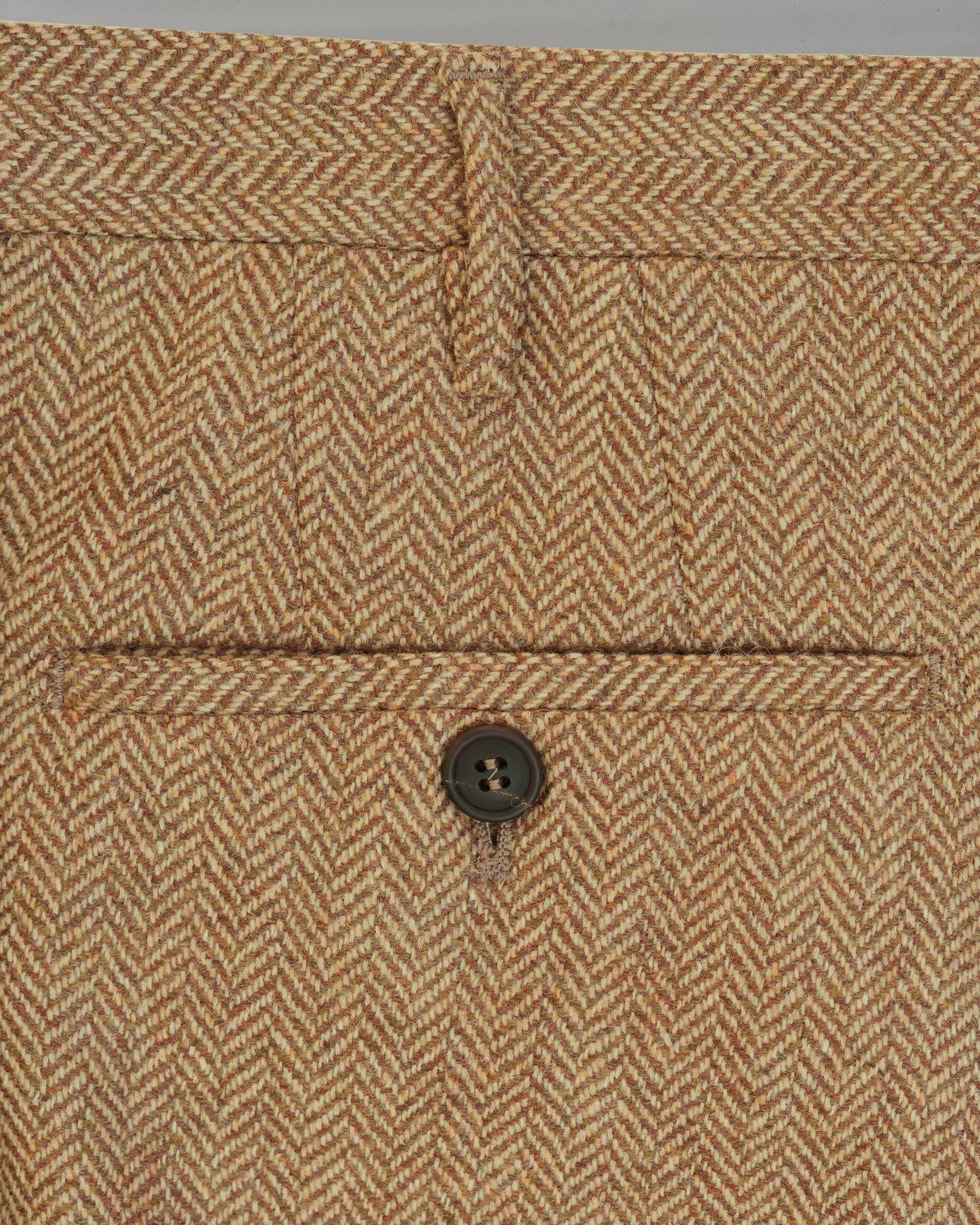 Pantaloni in lana e cashmere a spina di pesce color miele