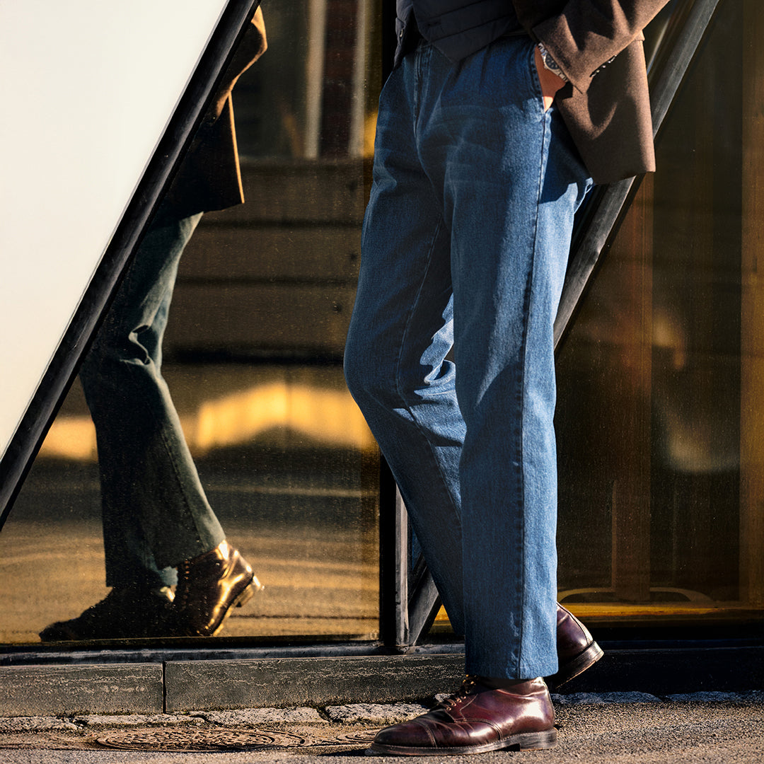 Pantaloni sportivi in cotone denim blu con 2 pinces