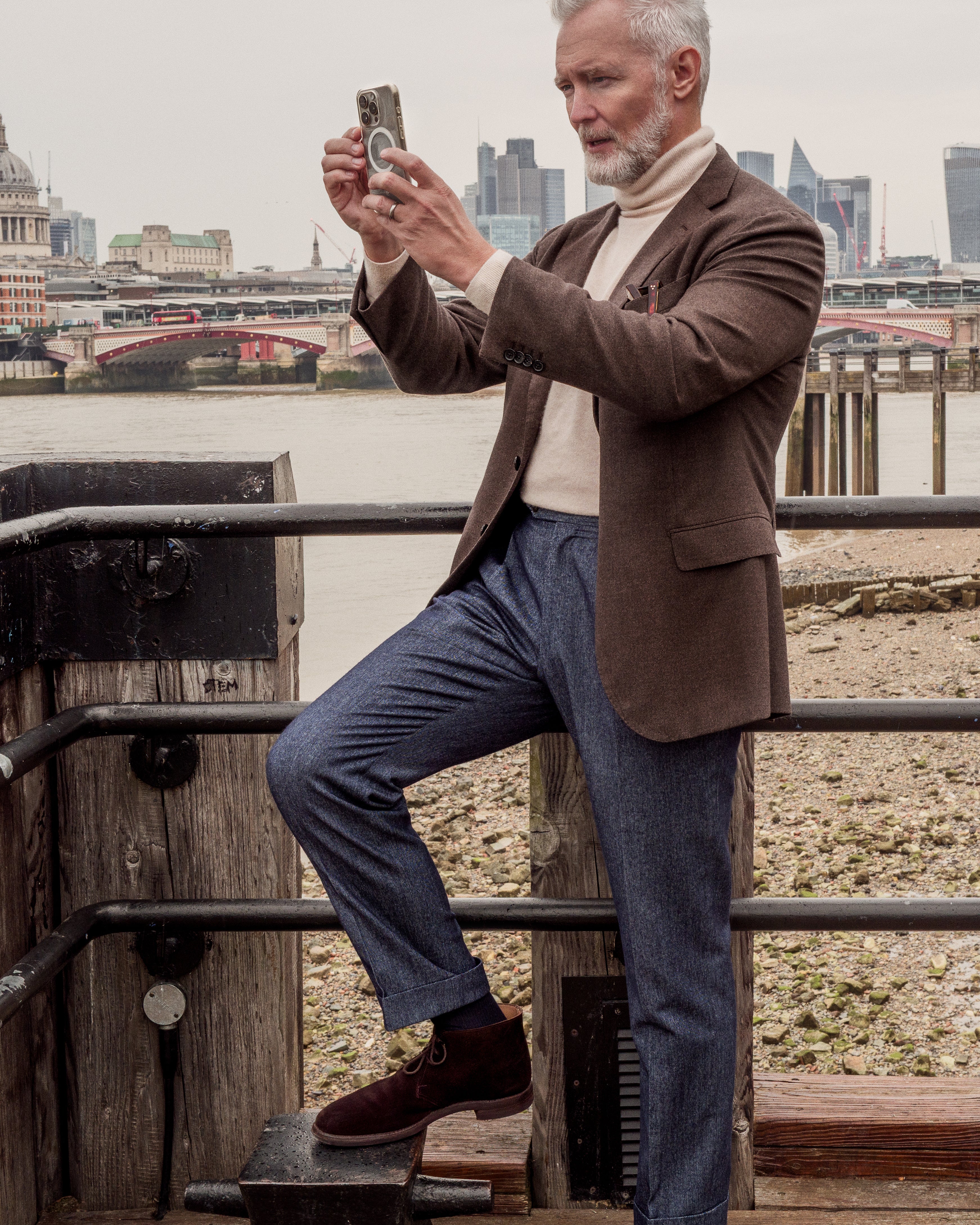 Pantaloni blu in cotone denim