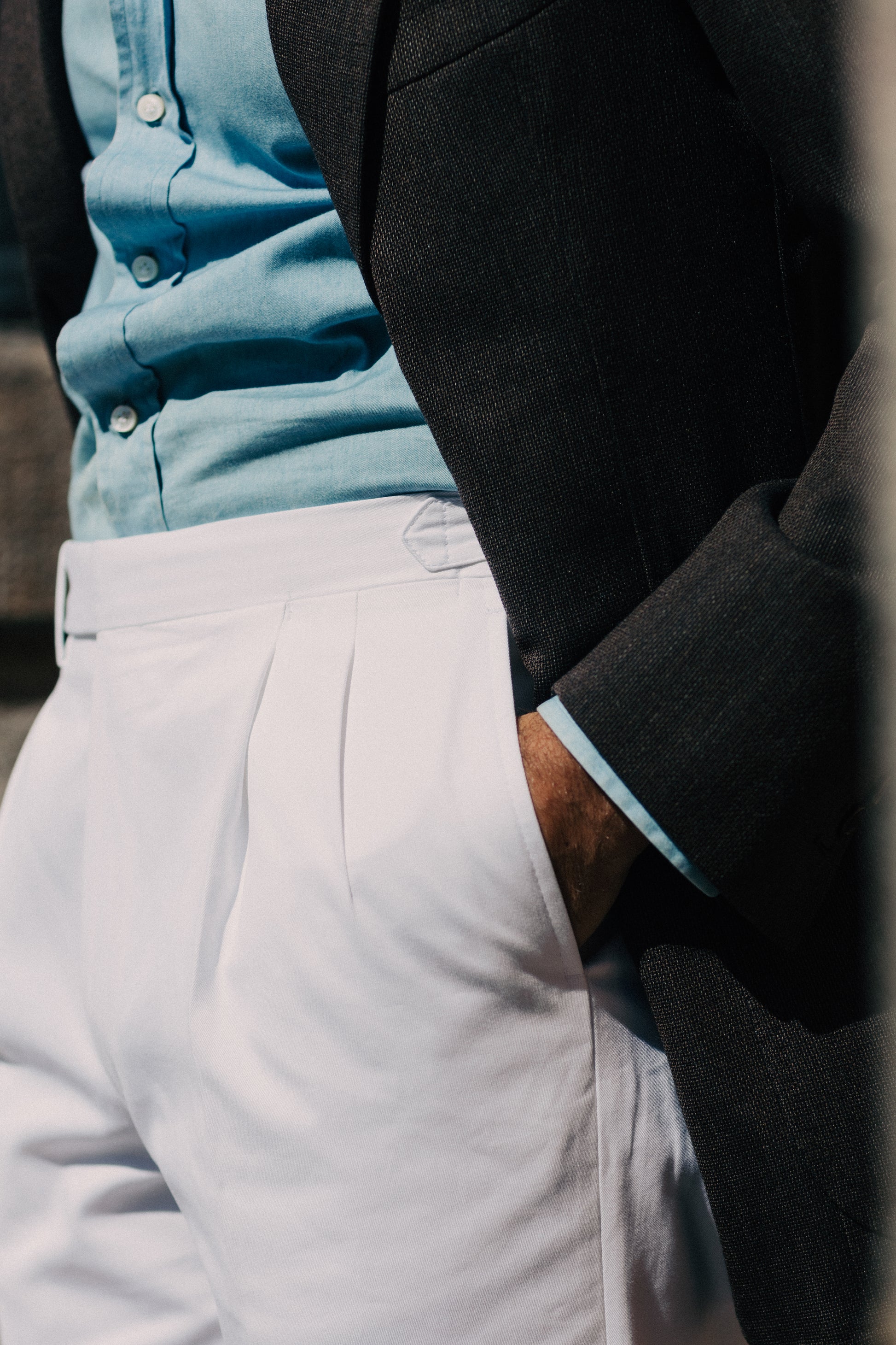 Pantaloni bianchi in cotone dalla vestibilità regolare