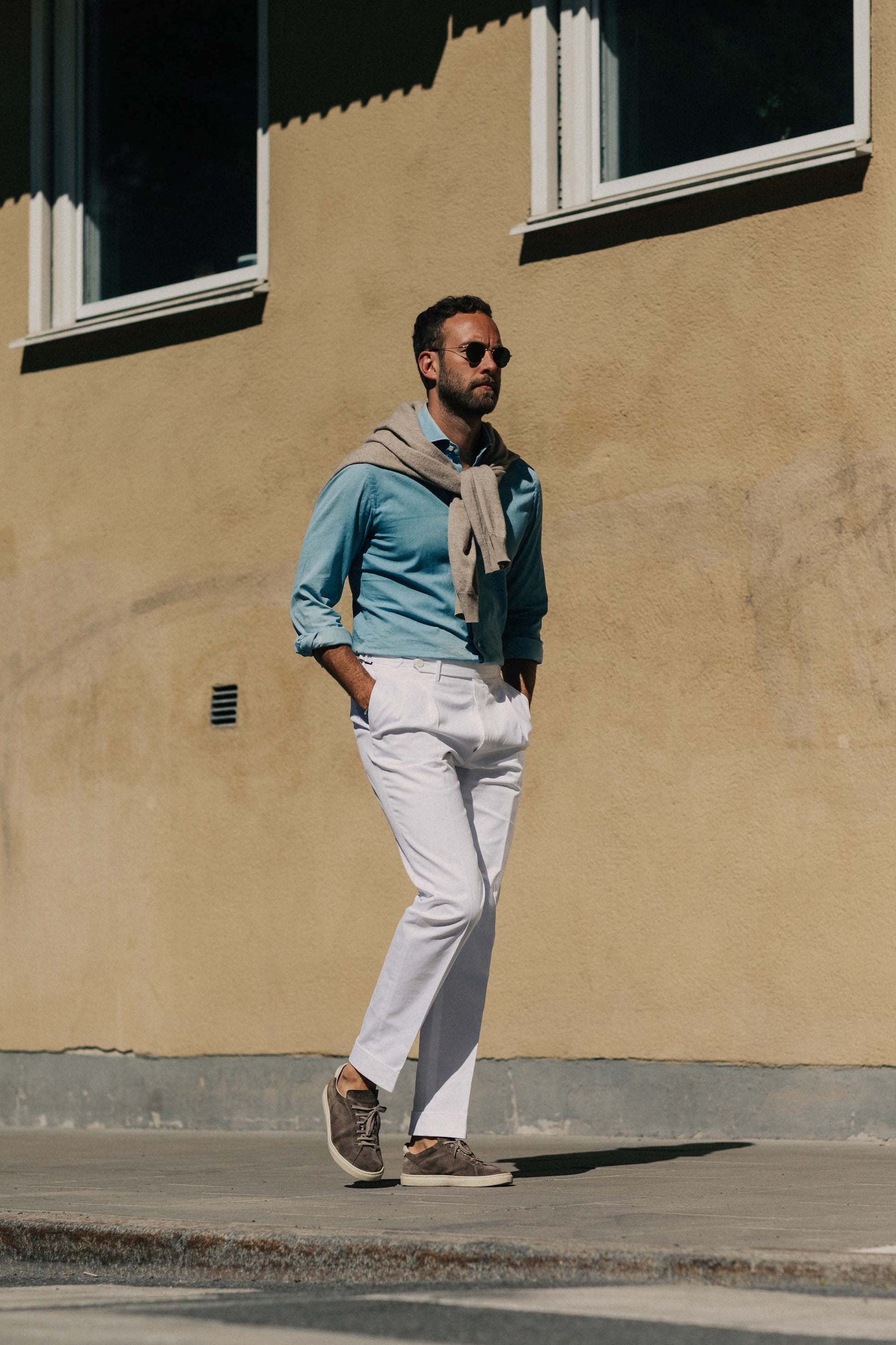 Pantaloni bianchi in cotone dalla vestibilità regolare