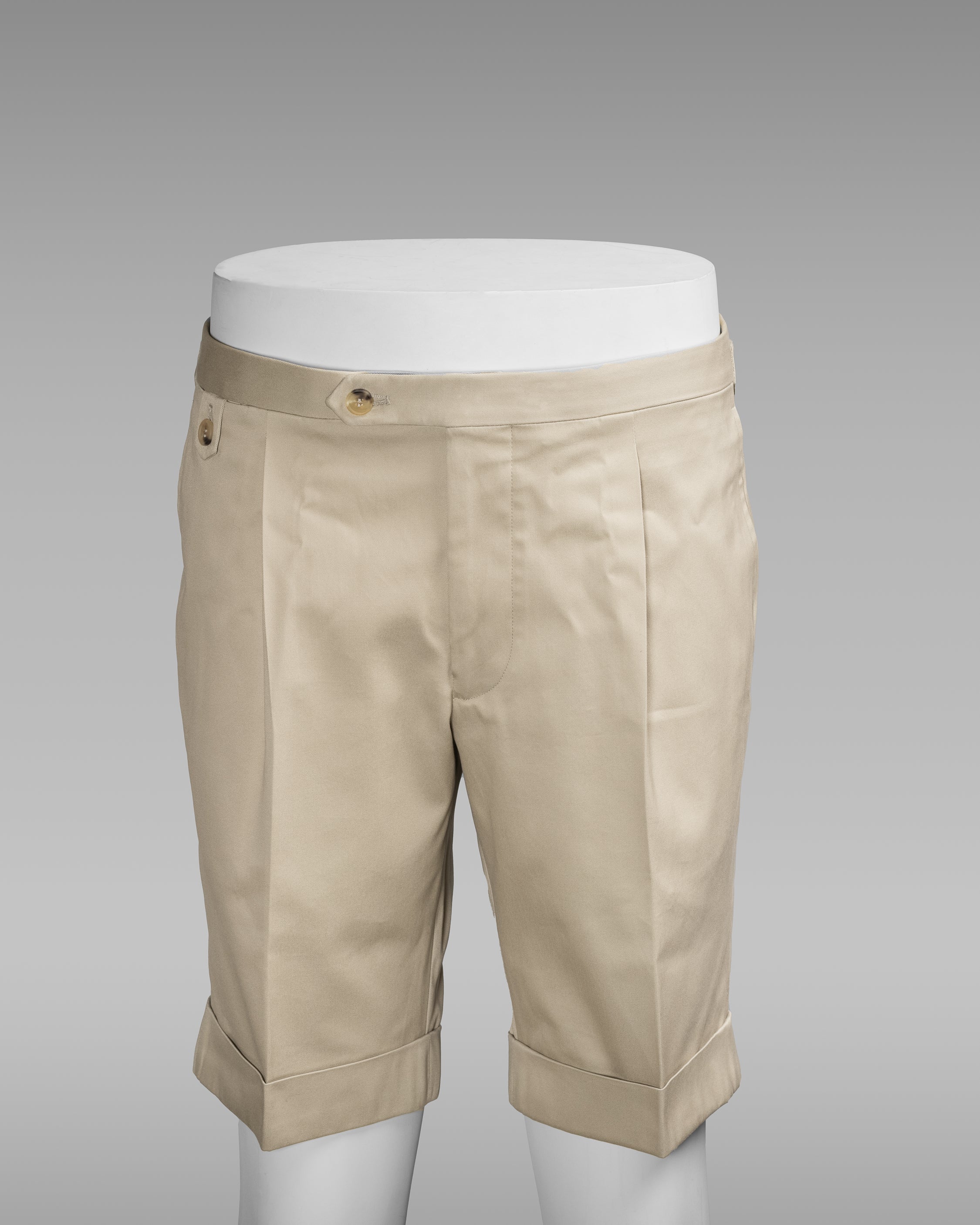 Pantaloni bermuda in cotone beige mastic, vestibilità regolare