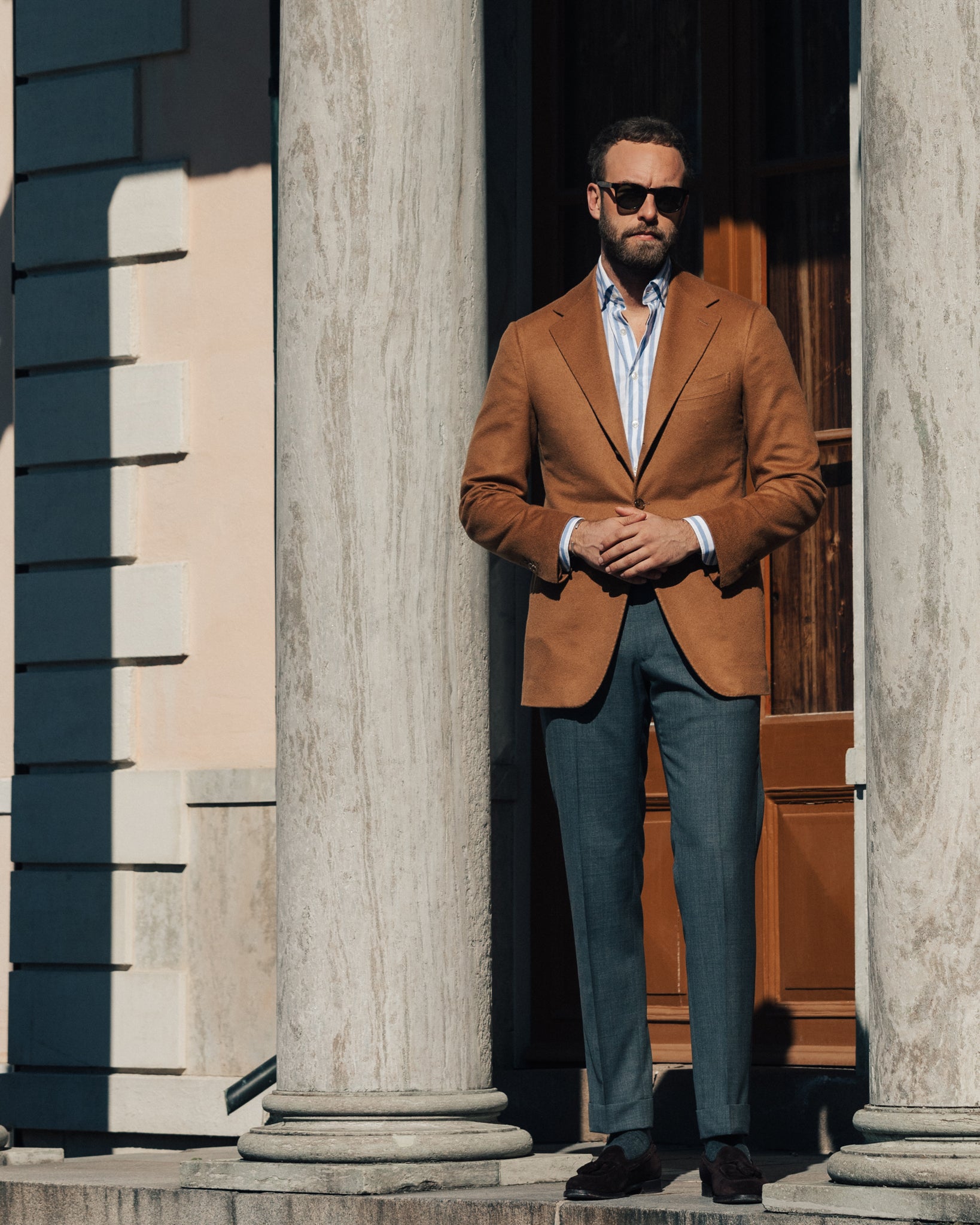 Pantaloni in lana grigio chiaro dalla vestibilità regolare