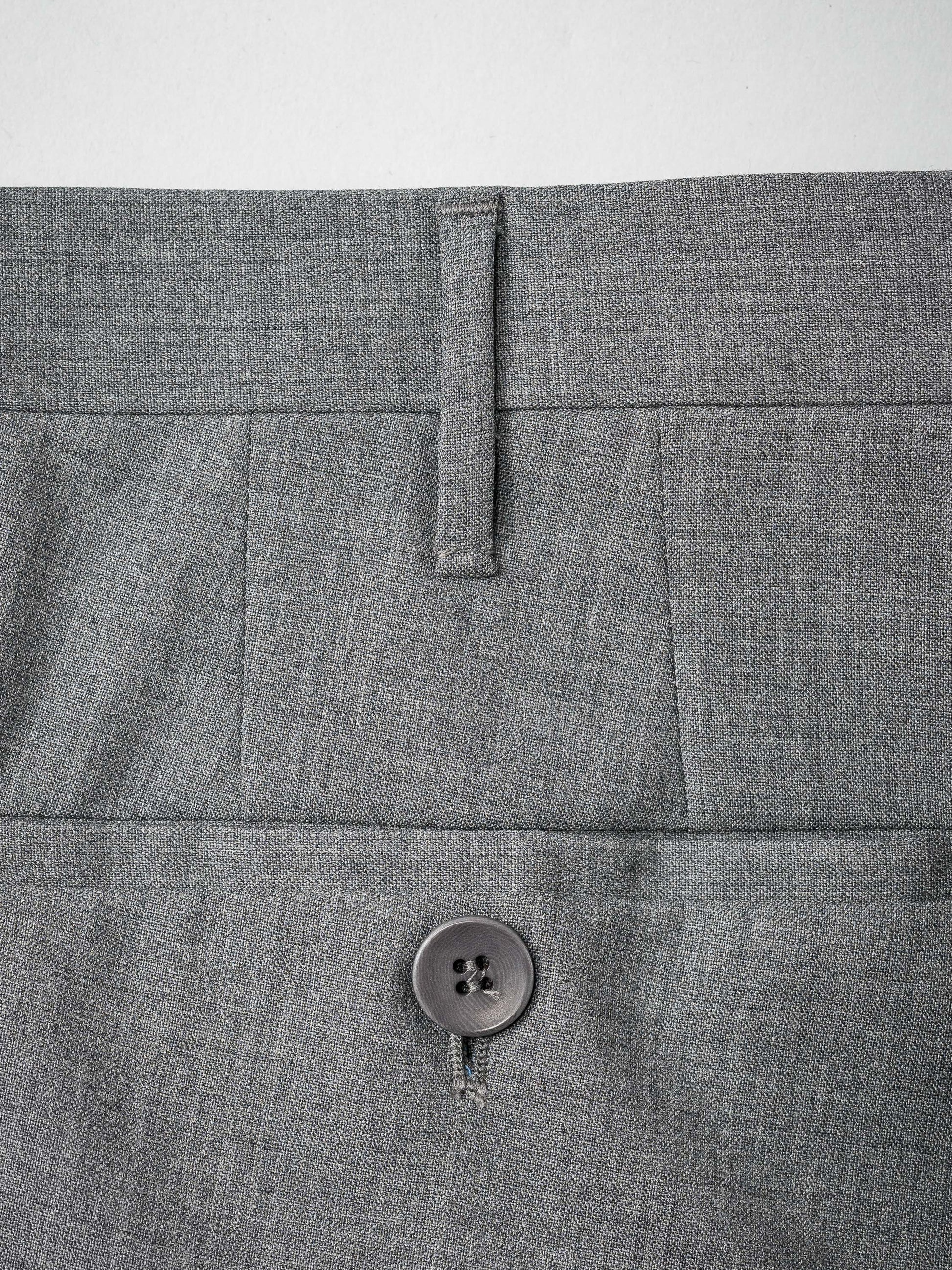 Pantaloni in lana grigio chiaro dalla vestibilità regolare