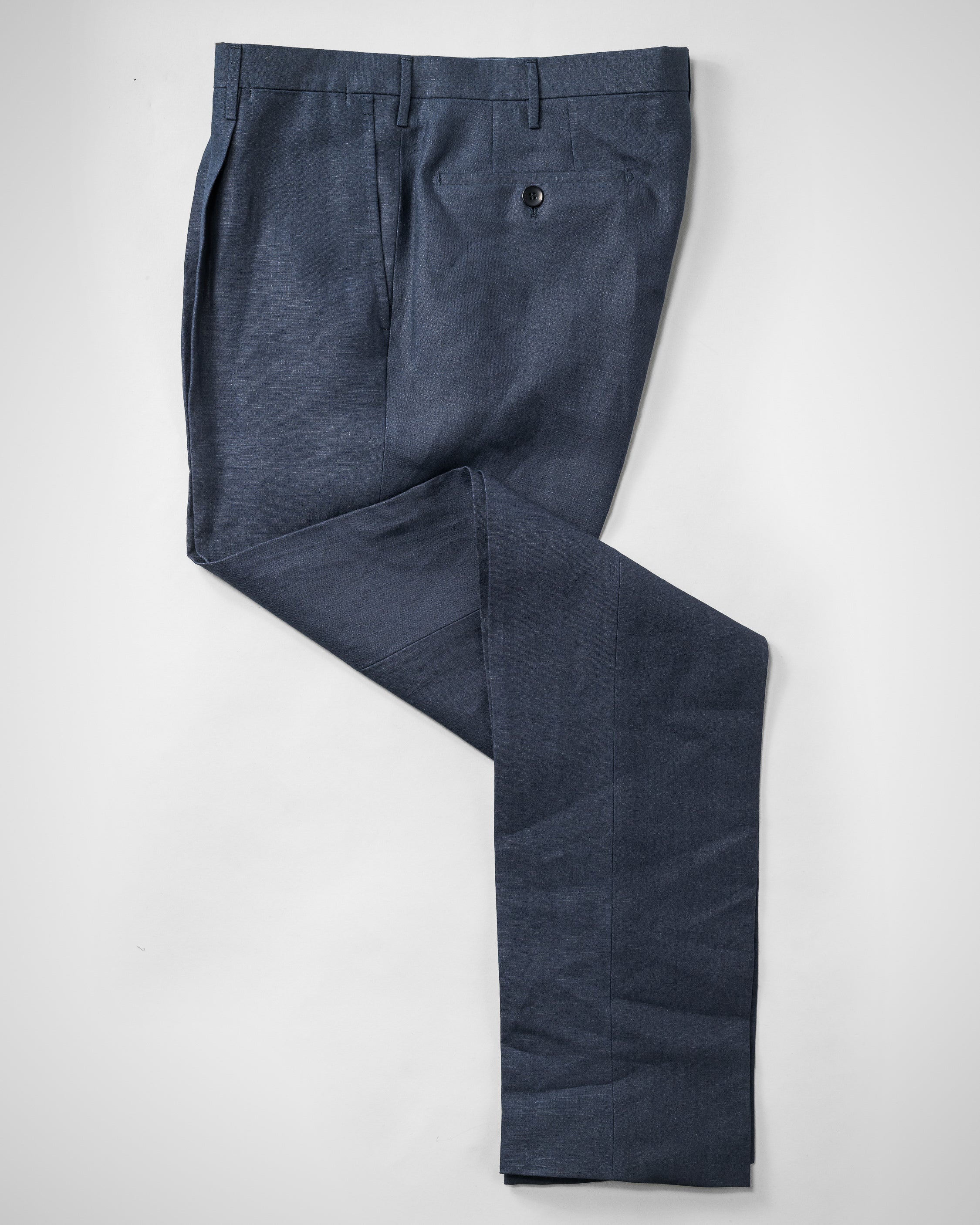 Pantaloni in lino blu scuro dalla vestibilità regolare
