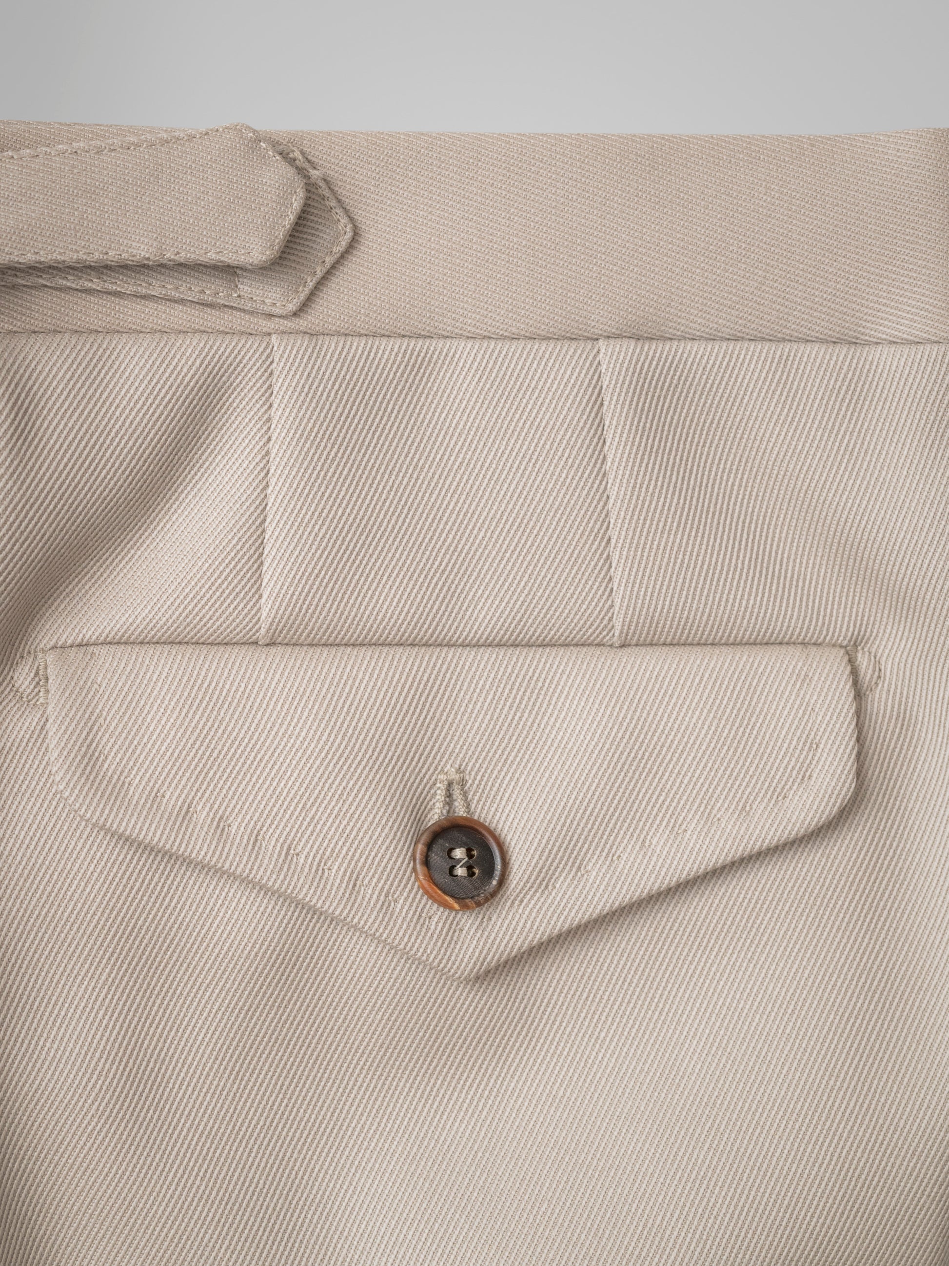 Pantaloni in twill di lana cavalleria regular fit beige chiaro