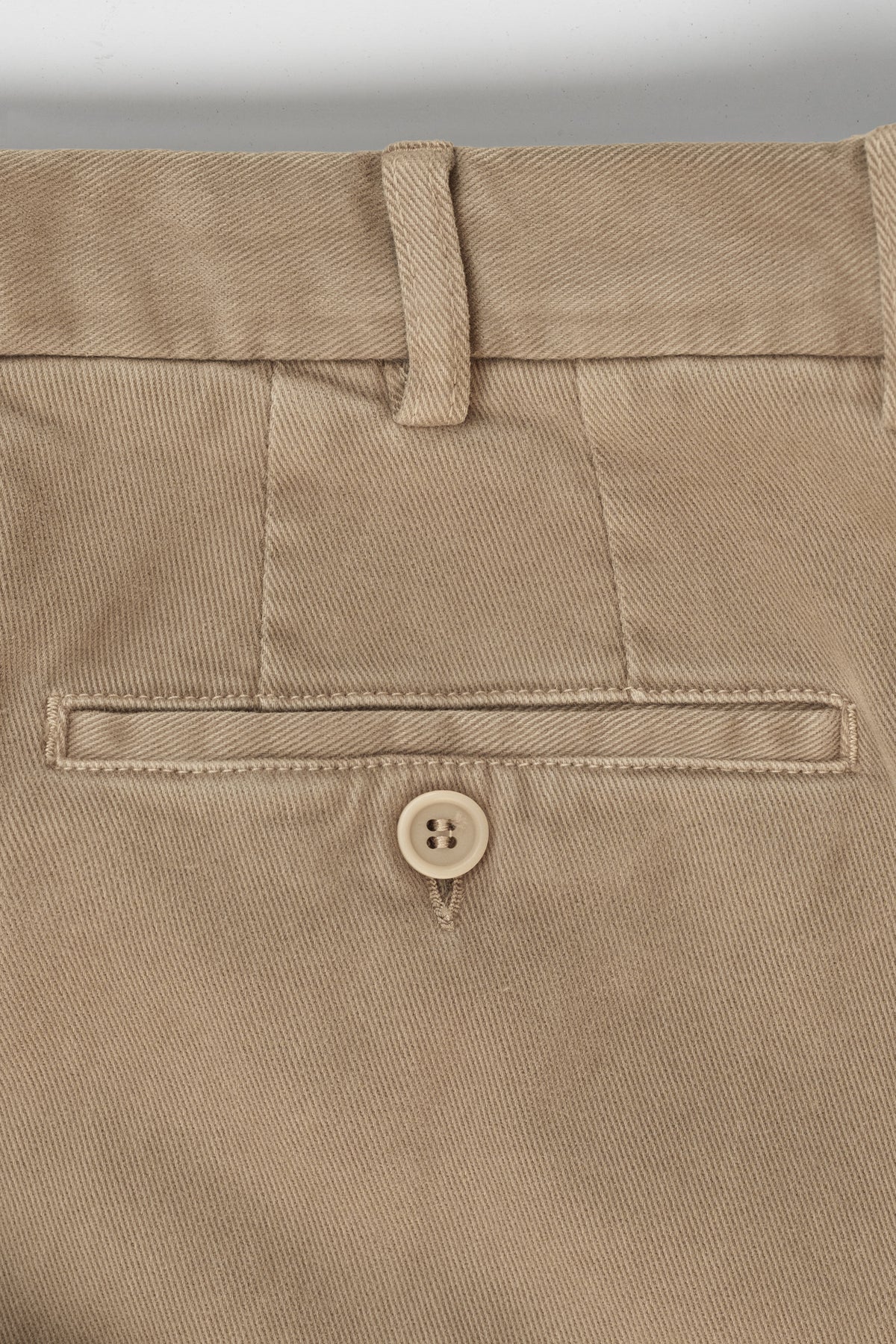 Slim fit trousers in sport corduroy – available in 6 colors