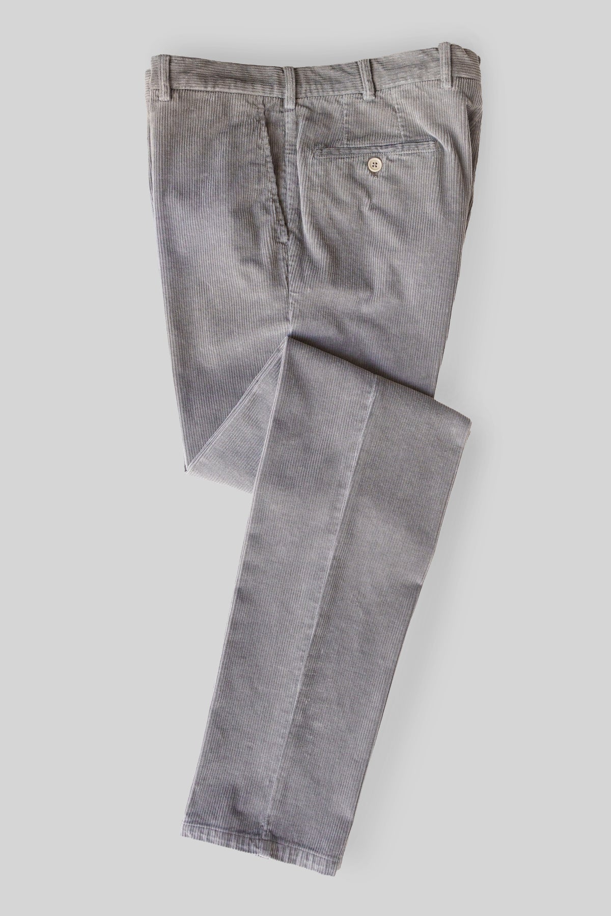 Slim fit trousers in sport corduroy – available in 6 colors