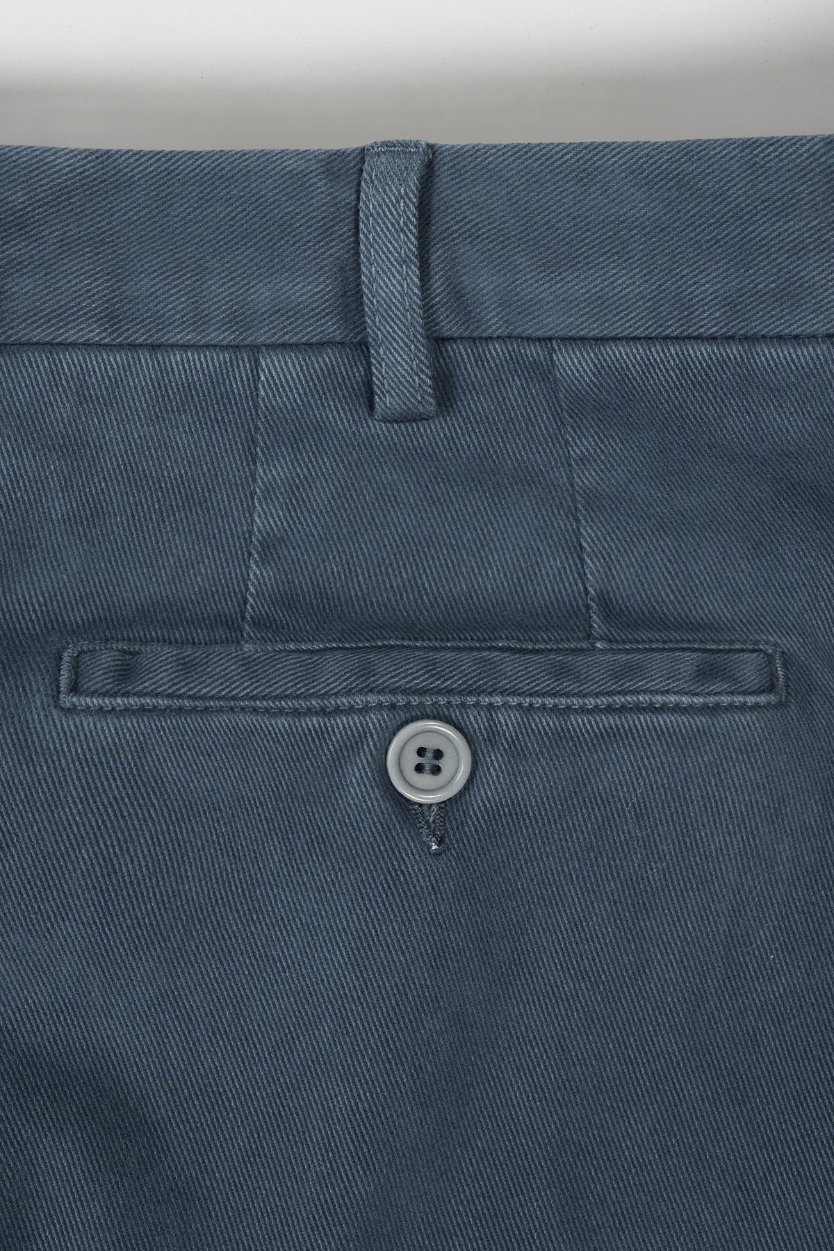 Slim fit trousers in sport cotton elastan – available in 9 colors