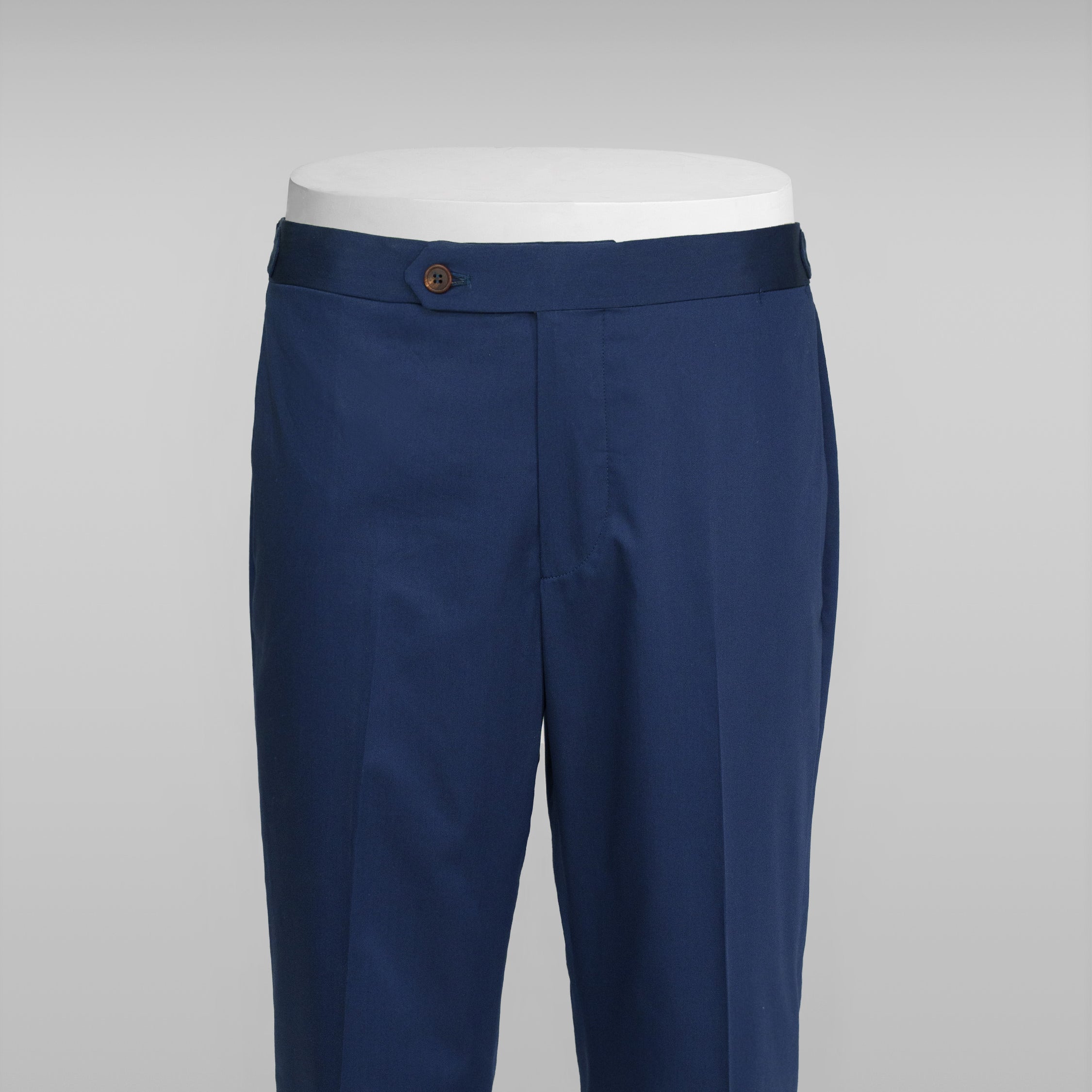 Pantaloni leggeri in cotone ed elastan blu