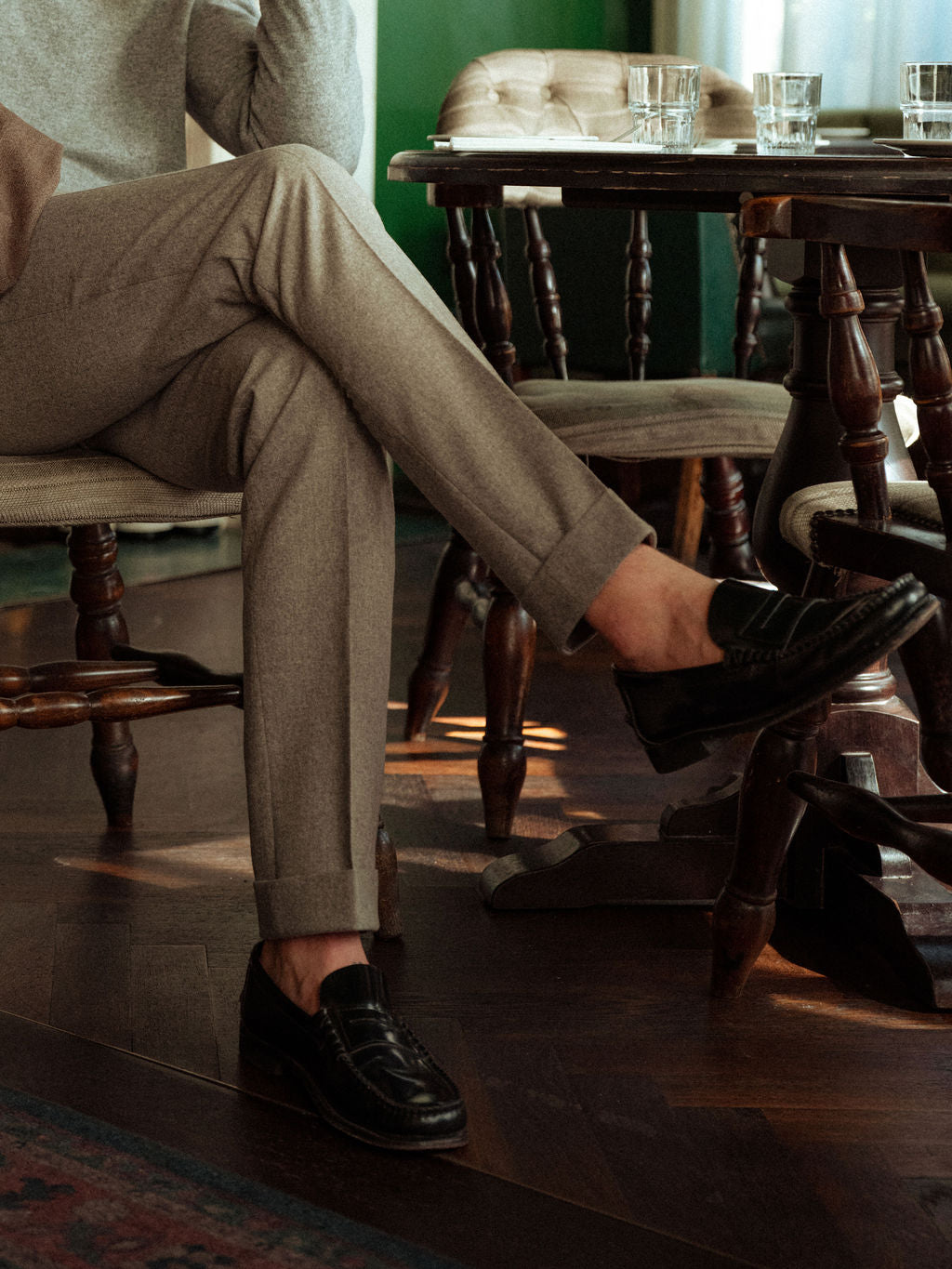 Pantaloni in flanella di lana beige chiaro, vestibilità regolare
