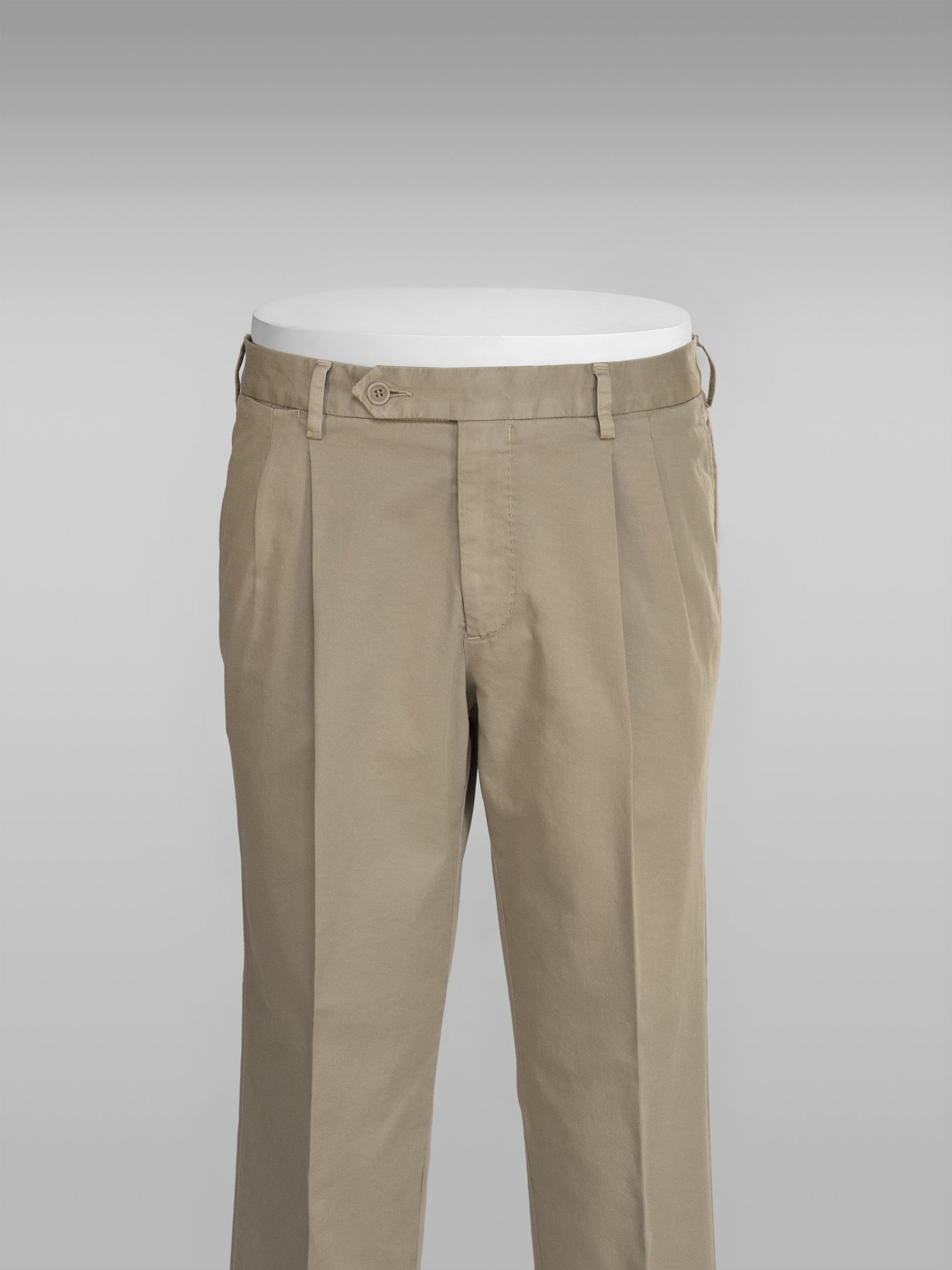 Como beige four season sport trousers