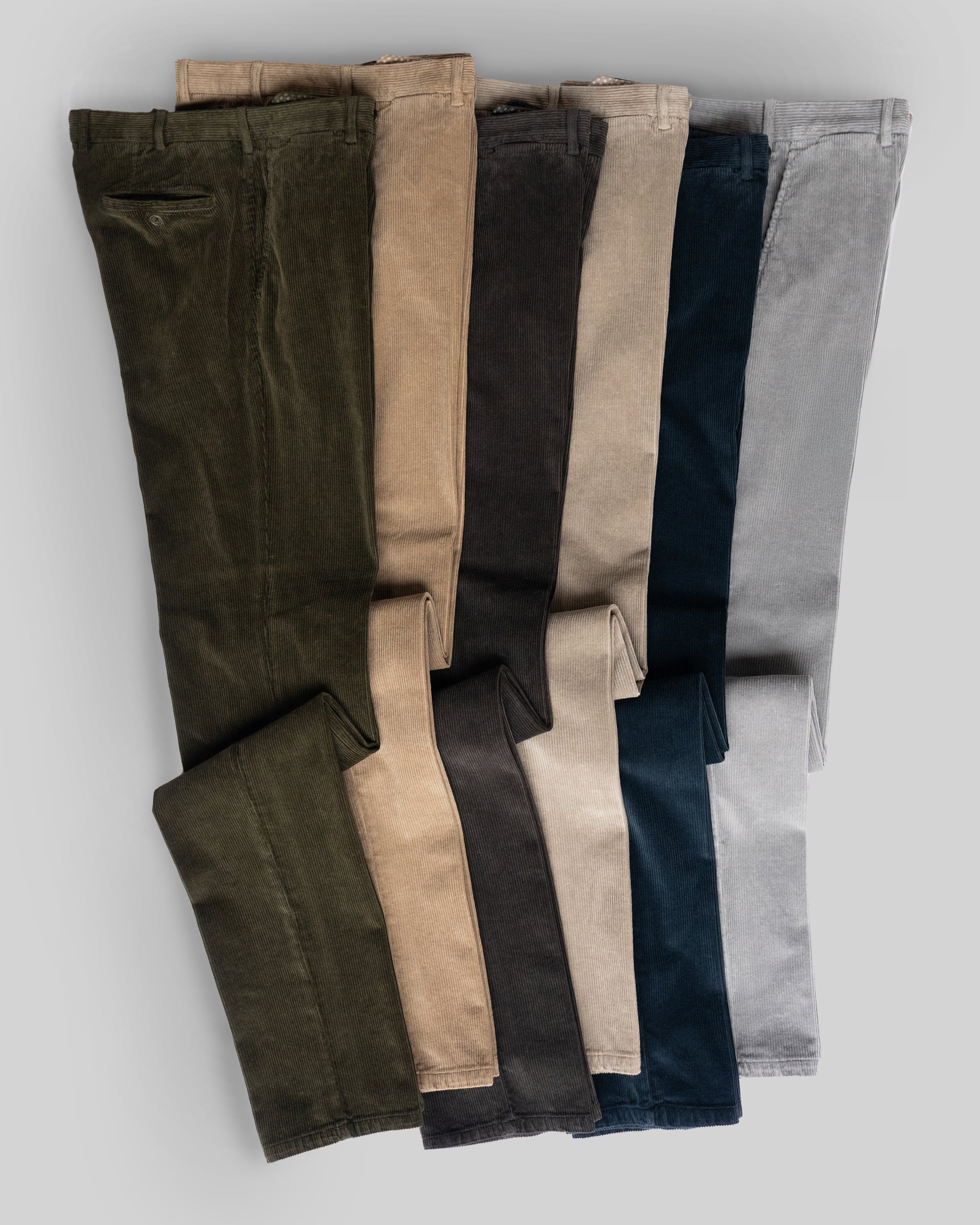 Slim fit trousers in sport corduroy – available in 6 colors