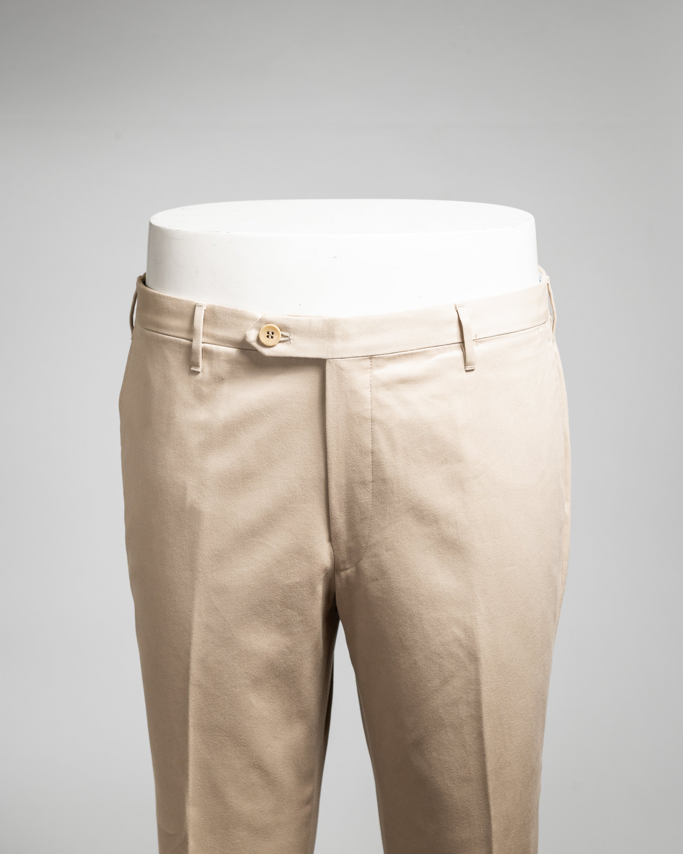 Mastic beige pair of regular fit cotton trousers