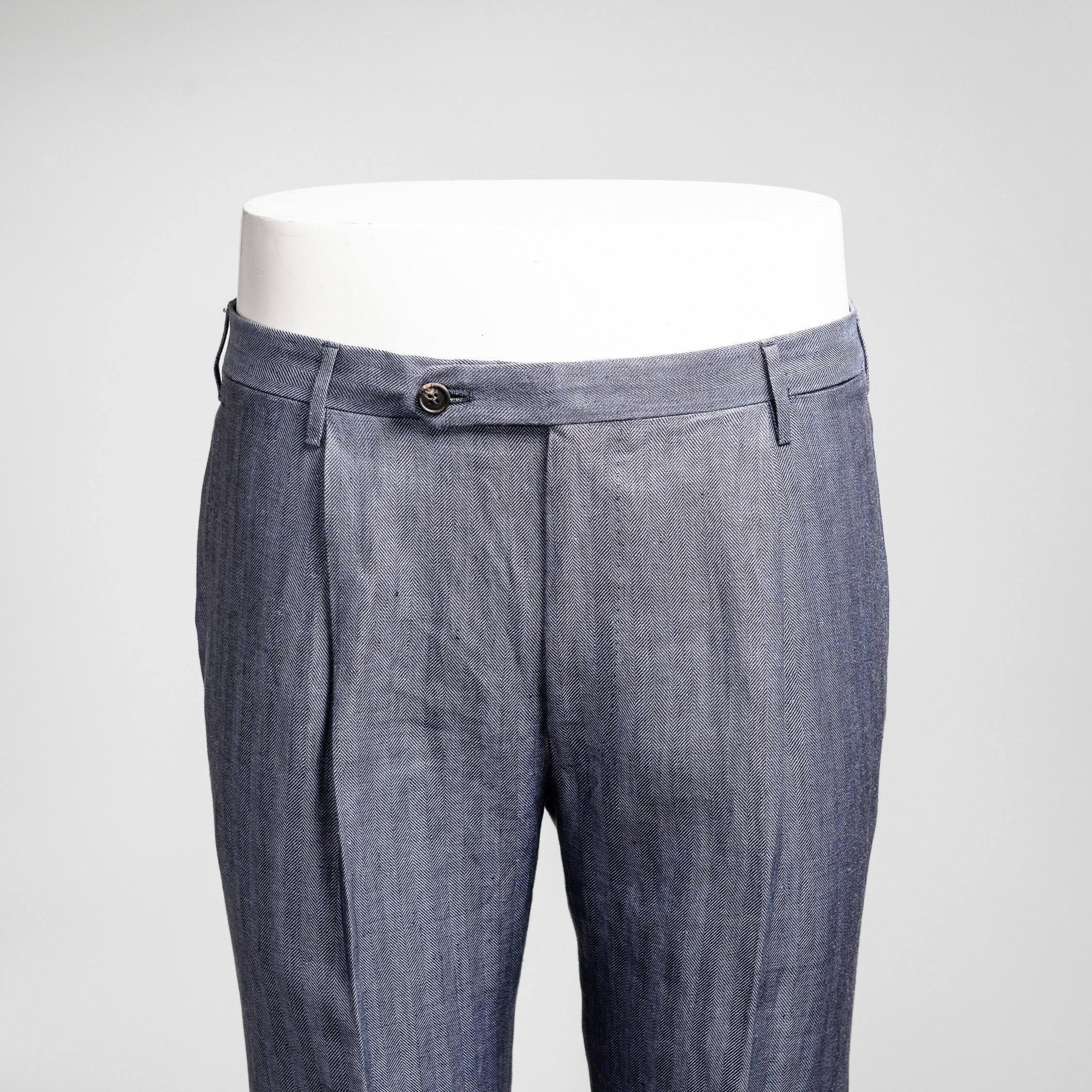 Pantaloni in lino blu medio a spina di pesce, vestibilità regolare