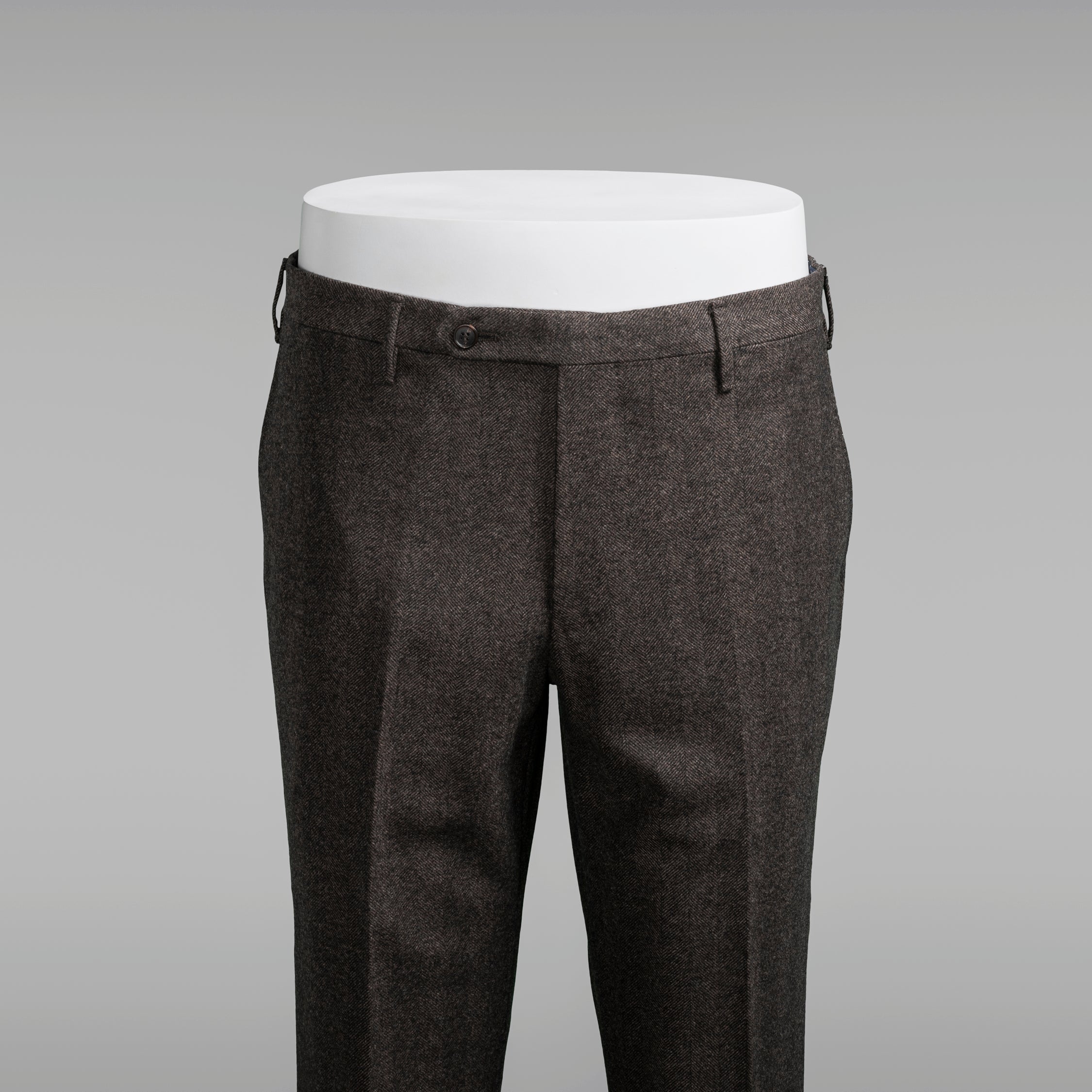 Pantaloni in flanella marroni a spina di pesce